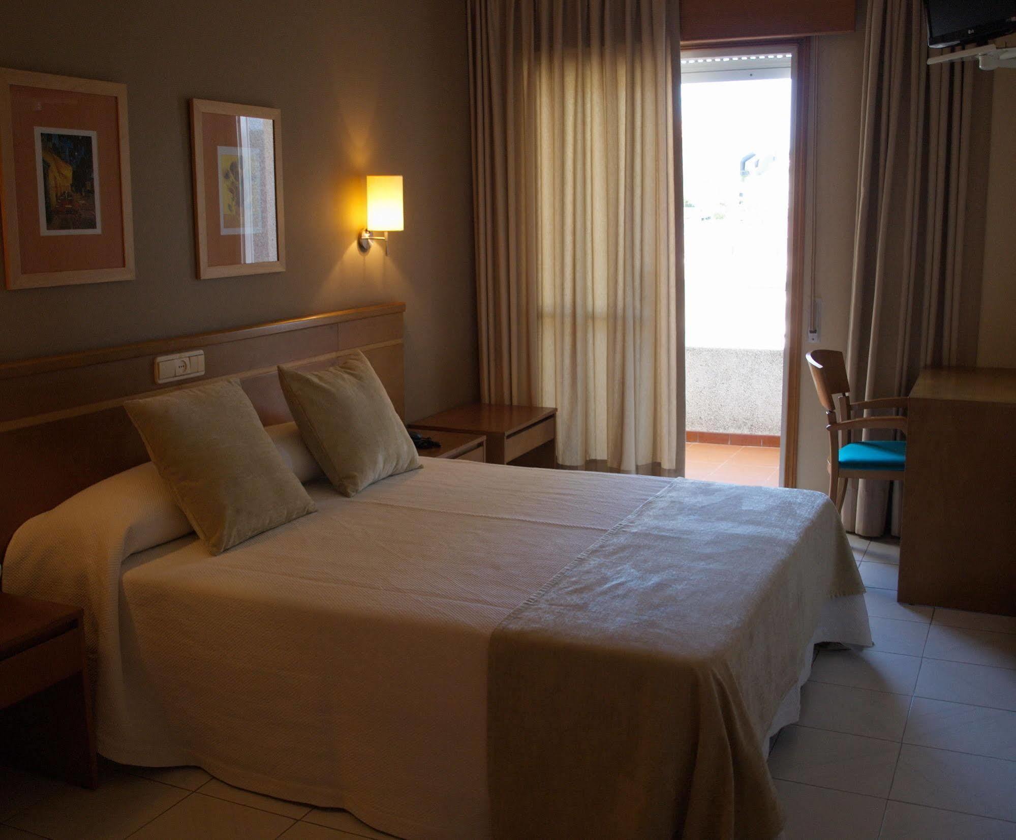 Hotel Atalaya I Portonovo Buitenkant foto